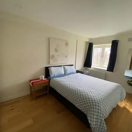 Pensionat Cozy In Modern - Perfect Location *